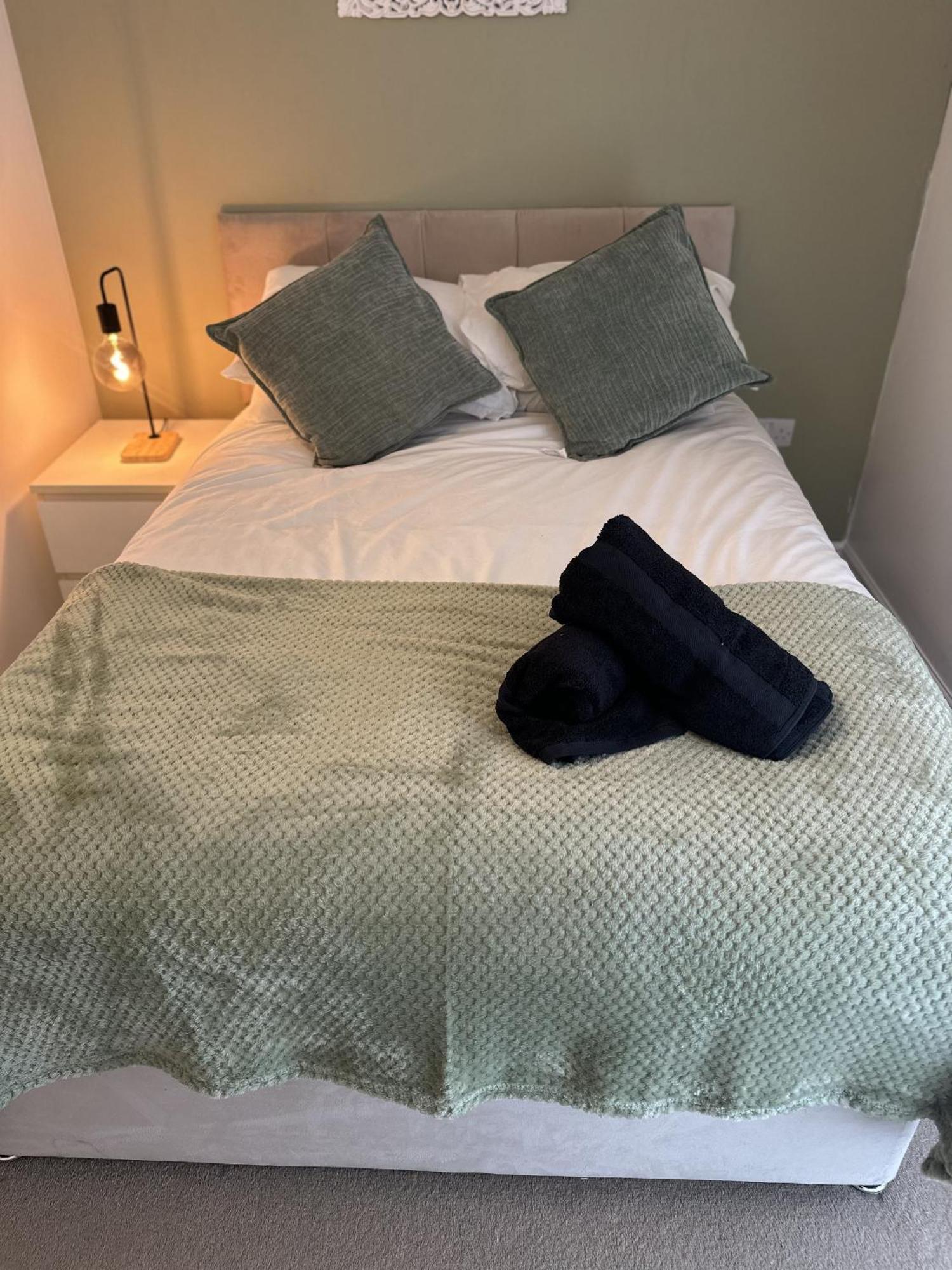 2 Bdr City Centre Apartment With Parking Cardiff Kültér fotó